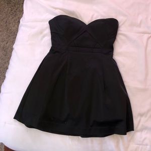 Women’s BEBE dress